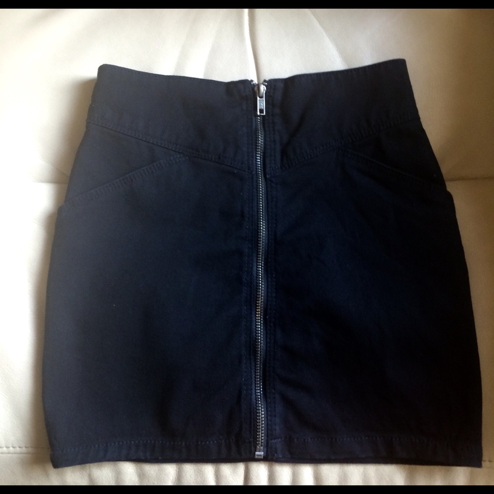 Black font zip mini skirt (size 2)